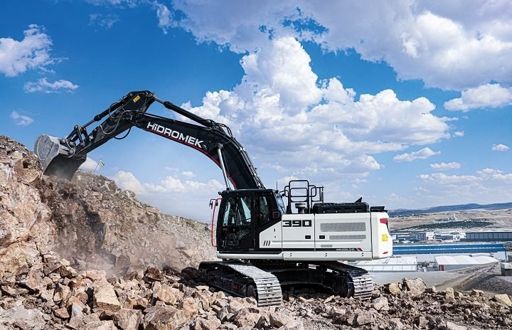 Hidromek ekskavatör kayada kazı çalışması